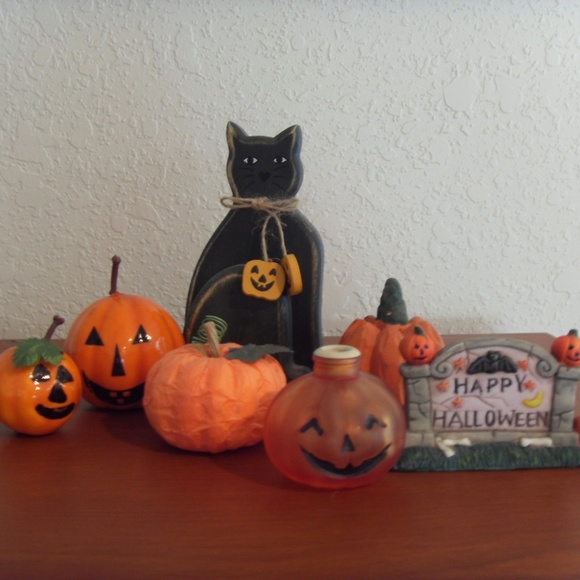 Other - Halloween Decor: Black Cat, Pumpkins, & Sign